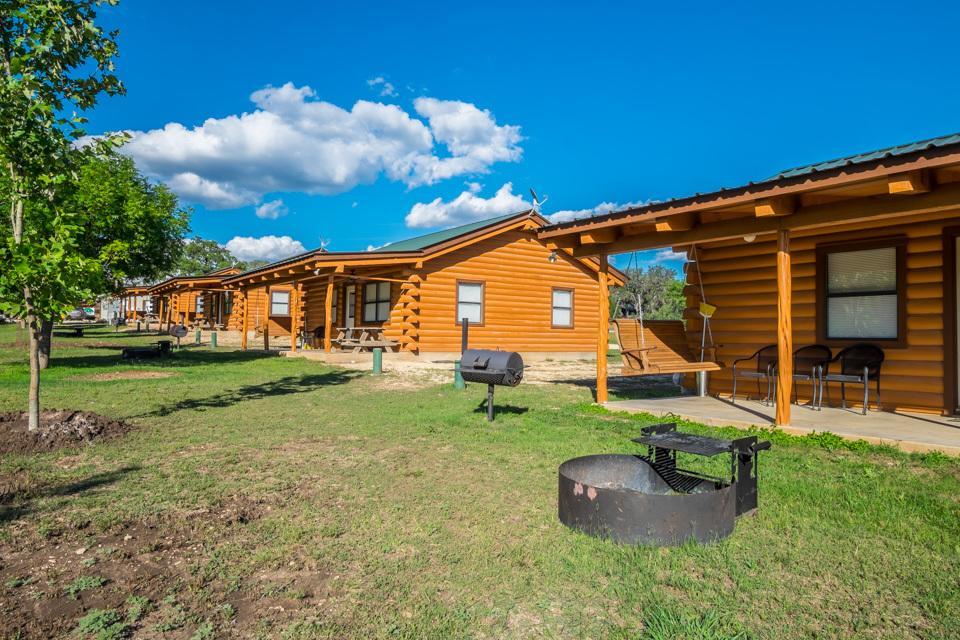 River Bluff Cabins Rio Frio Buitenkant foto