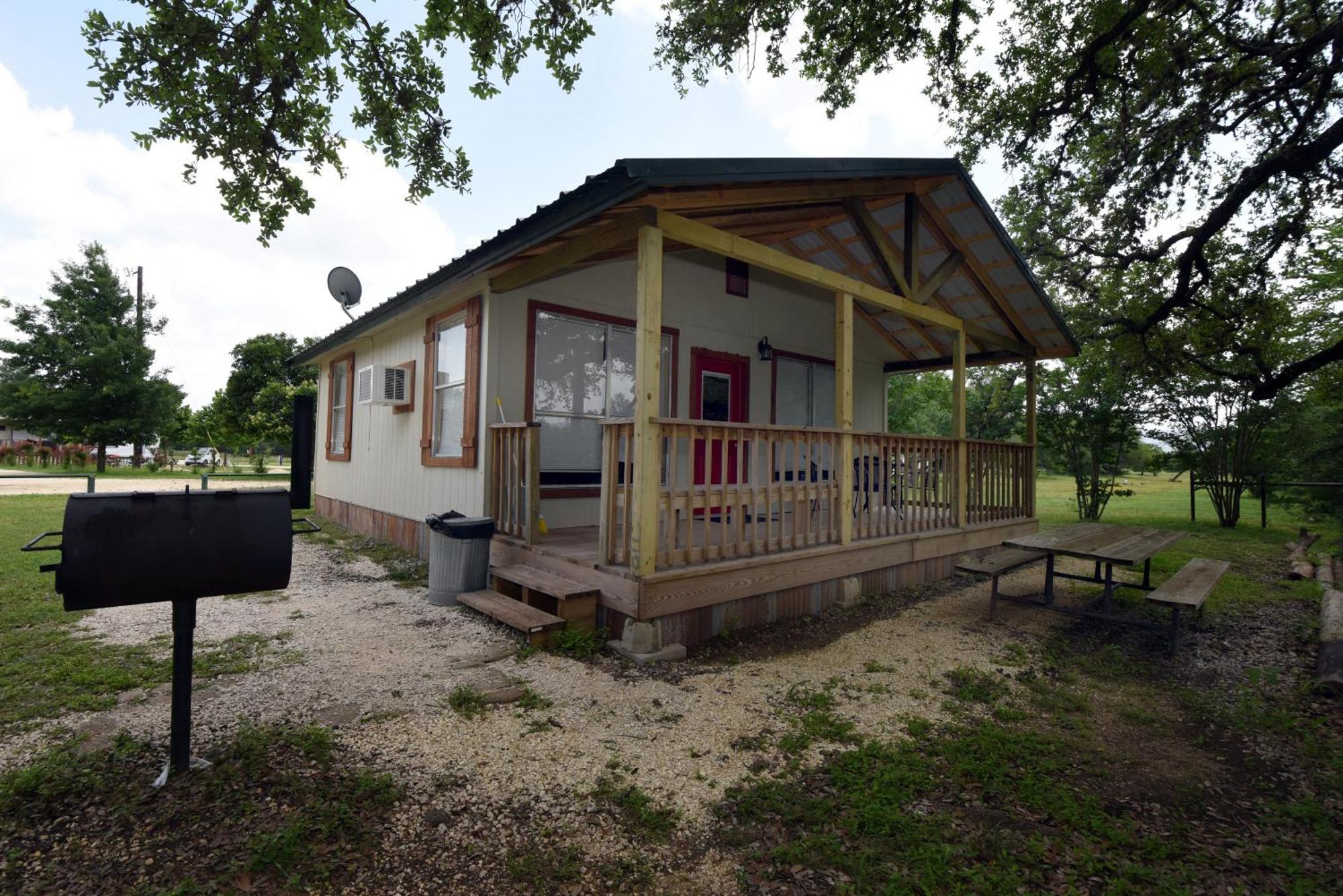 River Bluff Cabins Rio Frio Buitenkant foto