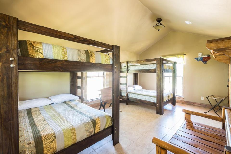 River Bluff Cabins Rio Frio Kamer foto
