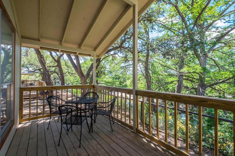 River Bluff Cabins Rio Frio Kamer foto
